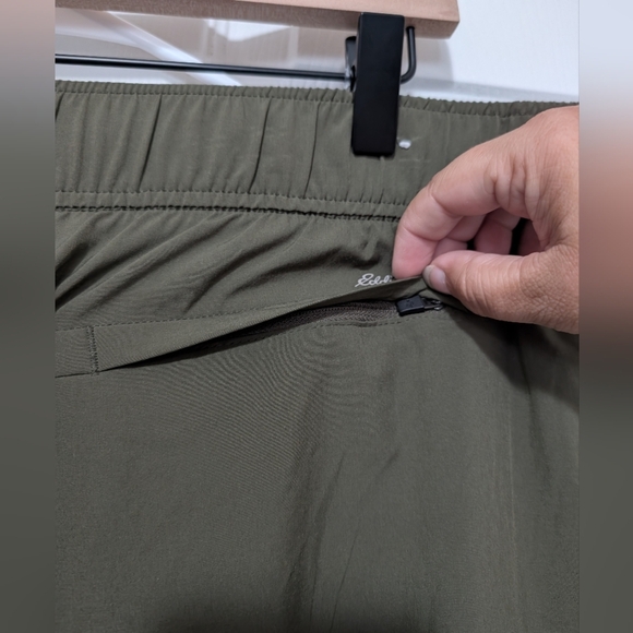Eddie Bauer Women's XL, Olive Green Straight Leg Departure Pants - Picture 4 of 6
